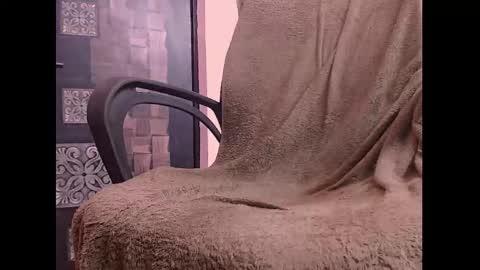 Snapshot of xxxcool_dude chatting on 09-18-25, 01:51 Prince online show from 09-18-25, 01:51