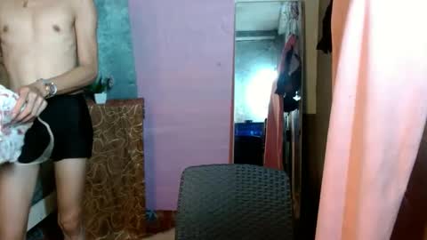 Snapshot of xxxfuckgirlyumsxxx chatting on 12-11-24, 05:37 Your Princess Yums online show from 12-11-24, 05:37