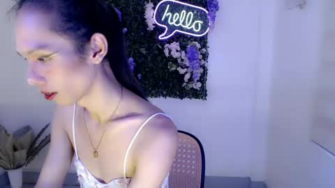 Snapshot of xxxfuckgirlyumsxxx chatting on 02-20-25, 12:08 Your Princess Yums online show from 02-20-25, 12:08