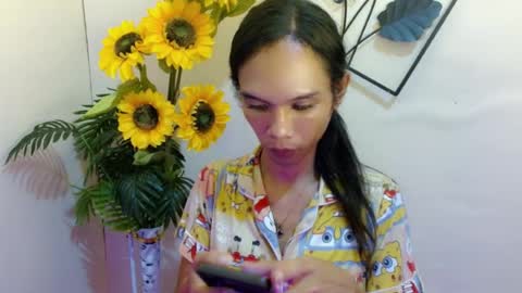 Snapshot of xxxfuckgirlyumsxxx chatting on 06-25-26, 11:59 Your Princess Yums online show from 06-25-26, 11:59