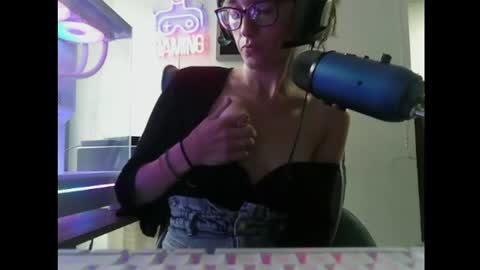 xxxhairyladyxxx online show from 07-25-26, 11:02