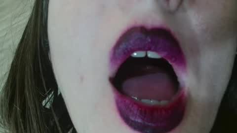 Snapshot of xxxlola_ chatting on 01-05-25, 05:30 Lola online show from 01-05-25, 05:30