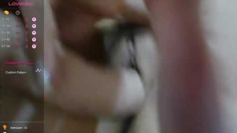 Lola online show from 10-25-25, 07:52