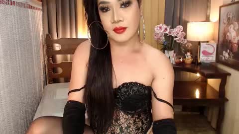 Snapshot of xxxmiss_cathyxxx chatting on 01-27-25, 06:41 QUEENCY online show from 01-27-25, 06:41
