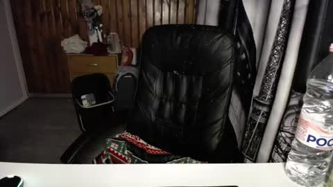 Lana online show from 04-30-26, 10:58