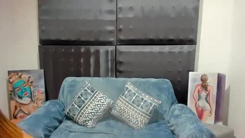 Sara online show from 02-20-25, 01:36