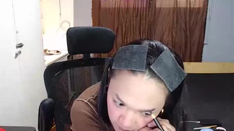 Melissa online show from 05-05-26, 02:19