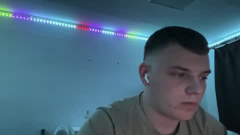 Leo online show from 04-21-26, 07:39