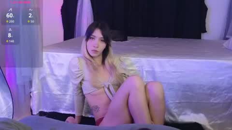 Snapshot of xxxvandersexxx chatting on 06-12-26, 10:47 July and Fer online show from 06-12-26, 10:47