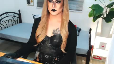 QueenMarina online show from 06-26-26, 01:21