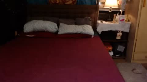 Snapshot of xyourtastyprincess chatting on 09-17-25, 12:01 Angela online show from 09-17-25, 12:01