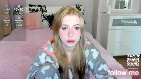 Lina online show from 10-04-25, 08:56