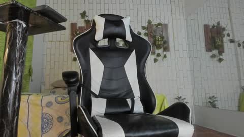 Snapshot of yacksson_lawrence chatting on 12-13-24, 06:42 yacksson_lawrence online show from 12-13-24, 06:42