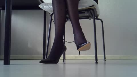 Dina online show from 03-31-26, 02:57