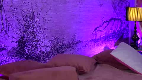 Yamira online show from 11-08-25, 07:01