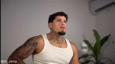 yamp sambrano online show from 12-18-25, 01:11