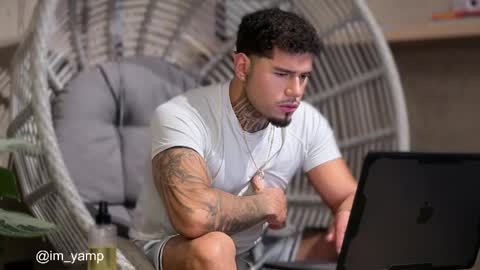 yamp sambrano online show from 04-22-26, 11:12