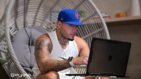 yamp sambrano online show from 04-24-26, 03:53