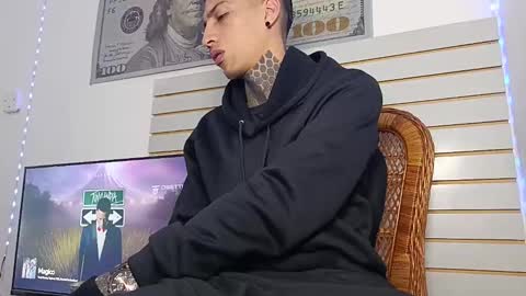 Yan online show from 06-01-26, 04:03
