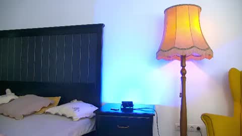 yanira_ass_ online show from 06-15-26, 04:04