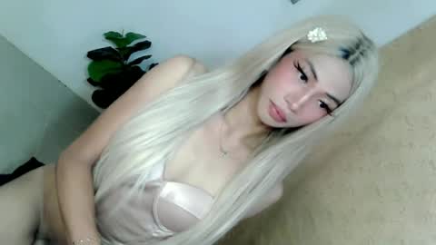 yannafucks online show from 06-17-26, 09:12