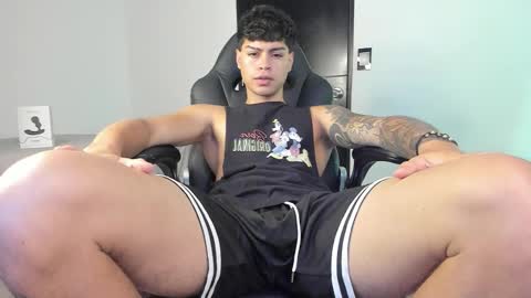 yanpaul83 online show from 10-29-25, 11:56