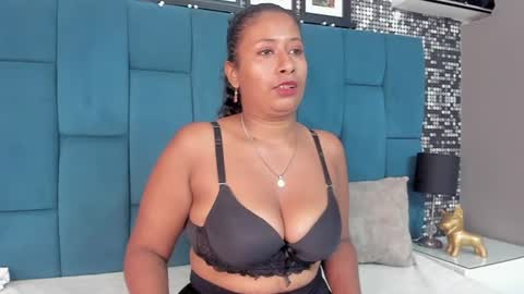 Yan online show from 06-26-26, 12:09