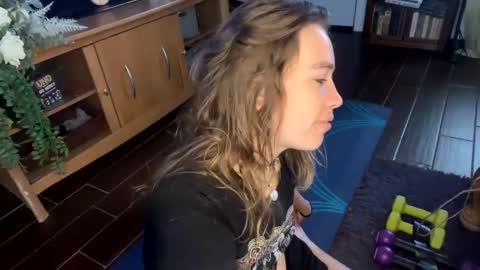 yanyanpixie online show from 01-15-26, 06:22