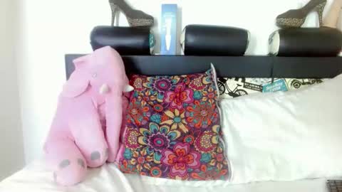 Yara online show from 03-26-26, 04:12