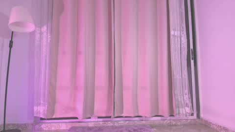 Yara online show from 04-14-26, 04:51