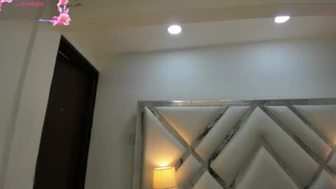 Yara online show from 03-08-26, 12:42