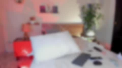 Snapshot of yarirose chatting on 04-24-26, 03:03 Yary online show from 04-24-26, 03:03