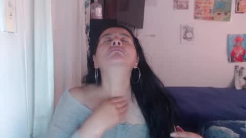 Snapshot of yasmin_love85 chatting on 05-26-26, 01:51 yasmin_love85 online show from 05-26-26, 01:51