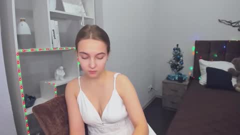 Snapshot of yasminasage chatting on 12-11-24, 10:47 Yasmina online show from 12-11-24, 10:47