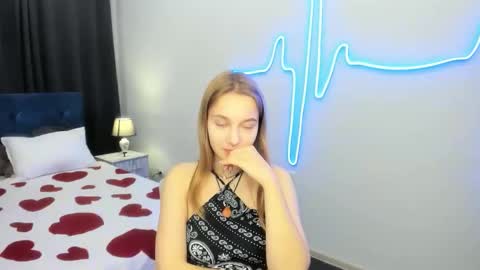 Snapshot of yasminasage chatting on 10-07-25, 01:19 Yasmina online show from 10-07-25, 01:19