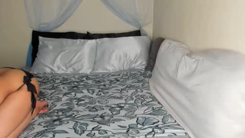 Yasmina online show from 04-25-26, 07:44