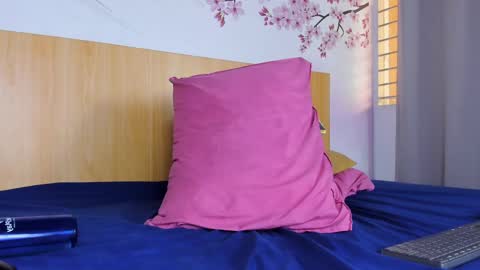 Yasminn Scott online show from 03-04-25, 03:15