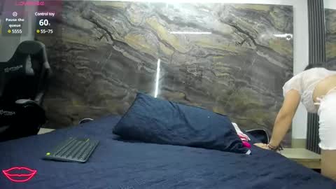 yaya____ online show from 03-02-25, 03:56