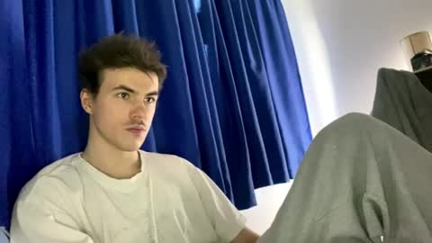 yayay333 online show from 04-21-26, 06:09