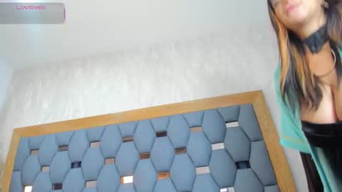 yayi derek  online show from 03-22-26, 11:35