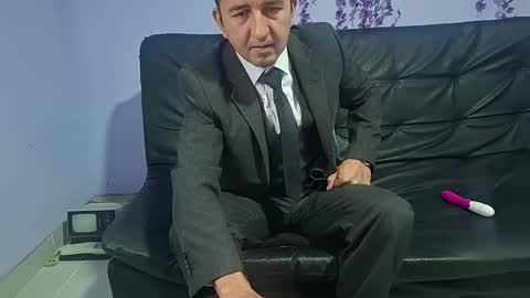 Hazzan online show from 11-20-25, 02:50