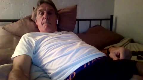 yeah_baby6988 online show from 11-03-25, 04:25