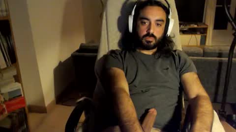 yeeaahoo online show from 11-18-25, 09:08