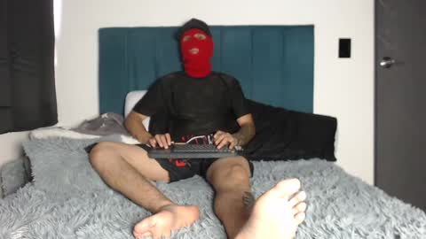 Snapshot of yeisongomezz chatting on 10-05-25, 08:51 yeisongomezz online show from 10-05-25, 08:51