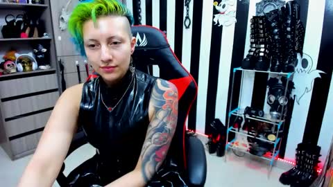 Snapshot of yelena_bondaje chatting on 01-13-25, 09:31 Yelena online show from 01-13-25, 09:31