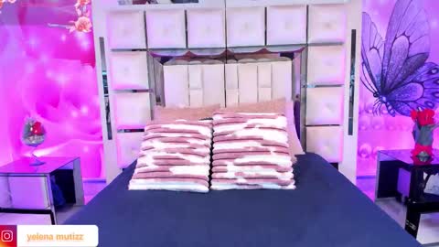 yelena  online show from 03-04-26, 01:28