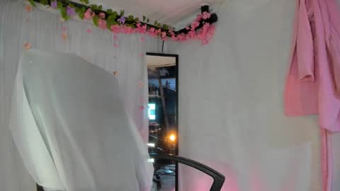 YELINA online show from 03-04-26, 11:11