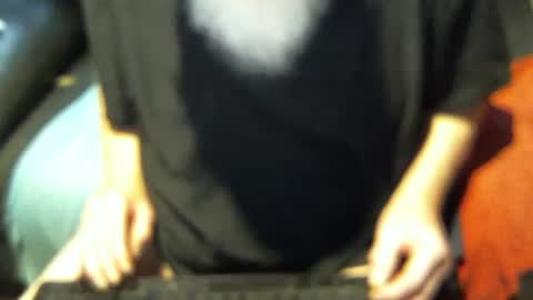 .     y e l l o w s n a k e s       . online show from 11-18-25, 10:47