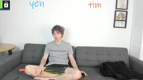 Snapshot of yen2025 chatting on 09-17-25, 11:01 Yen online show from 09-17-25, 11:01