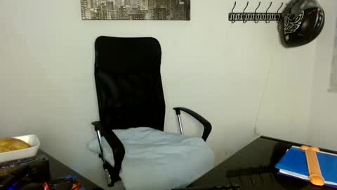 Yera  online show from 10-14-25, 12:17